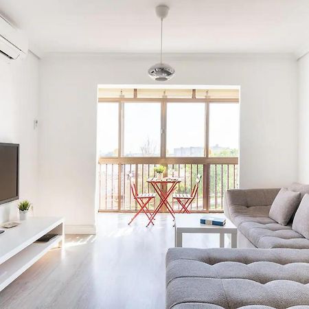 Apartamento Amplio Con 4 Habitaciones Y 2 Banos - Great Apartment With 4 Rooms - 2 Baths 세비야 외부 사진