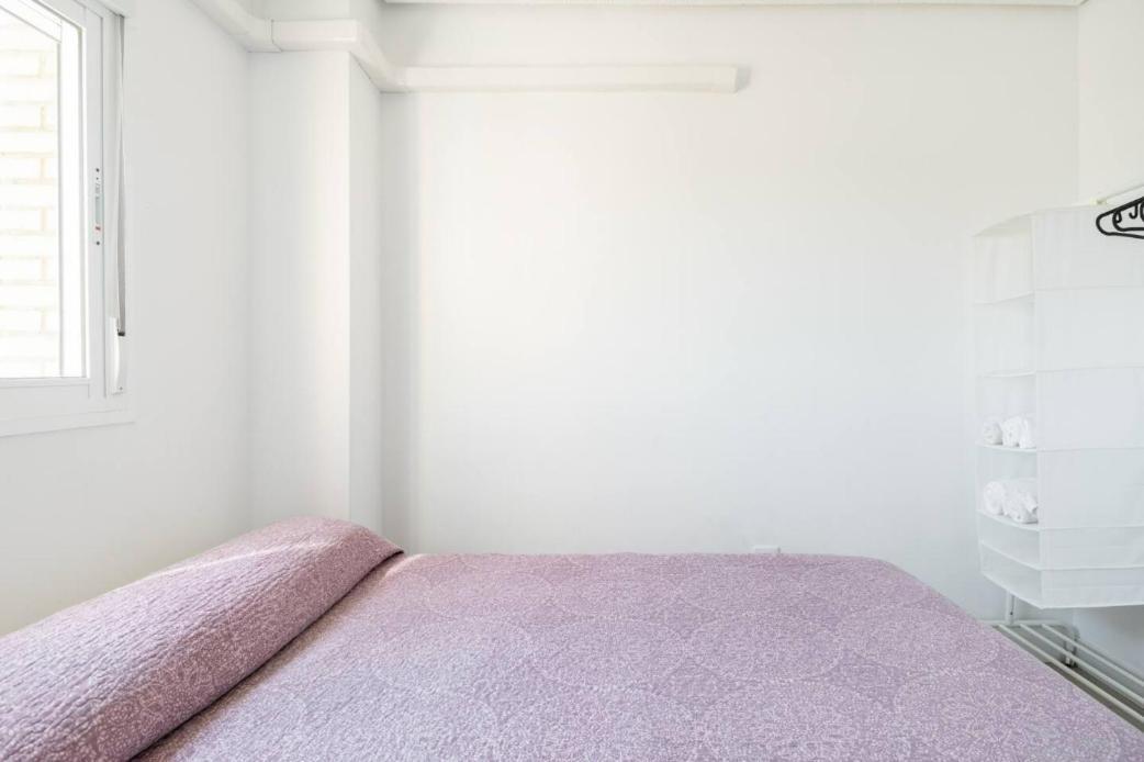 Apartamento Amplio Con 4 Habitaciones Y 2 Banos - Great Apartment With 4 Rooms - 2 Baths 세비야 외부 사진